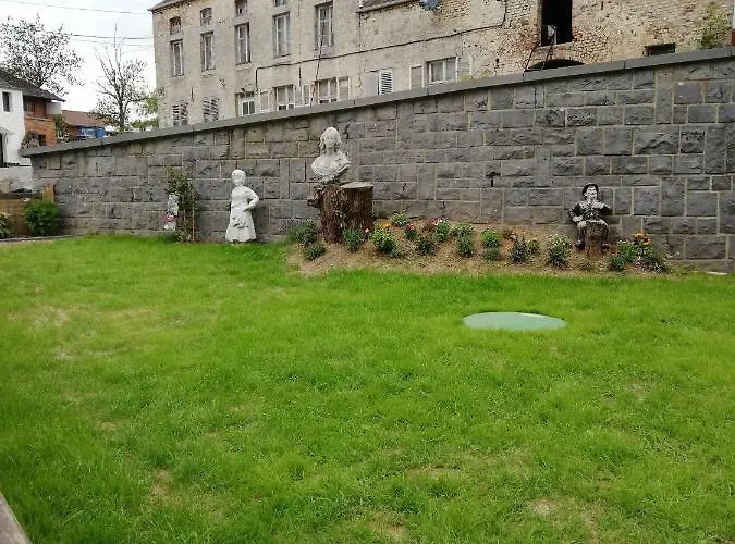 La Petite Douane * Massembre